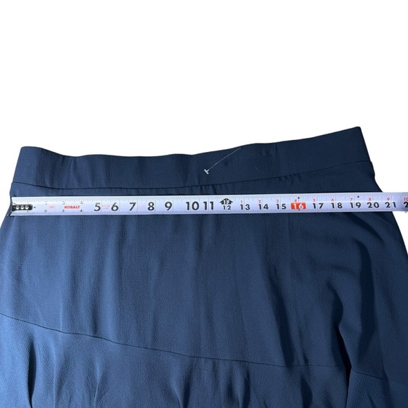 Torrid chiffon asymmetrical navy blue elastic waist skirt size 2x lined - Picture 4 of 7